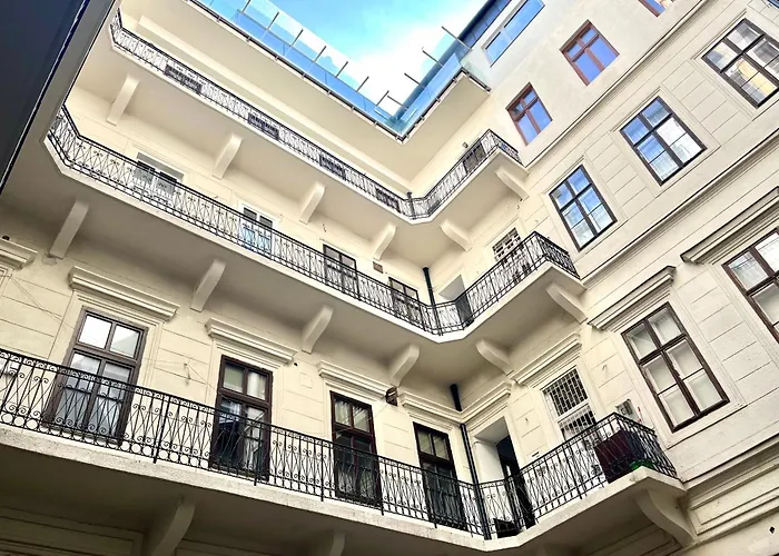 Vintage Budapest- Your Home In Downtown